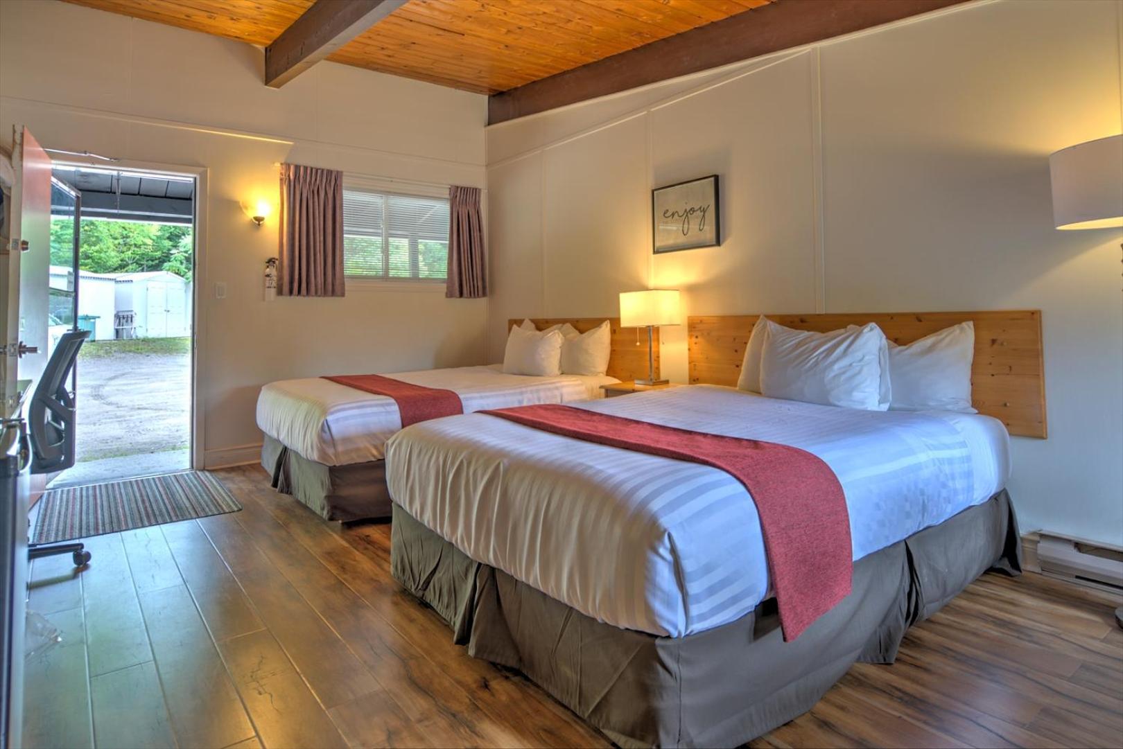 Lakeview Motel Халибертон Экстерьер фото
