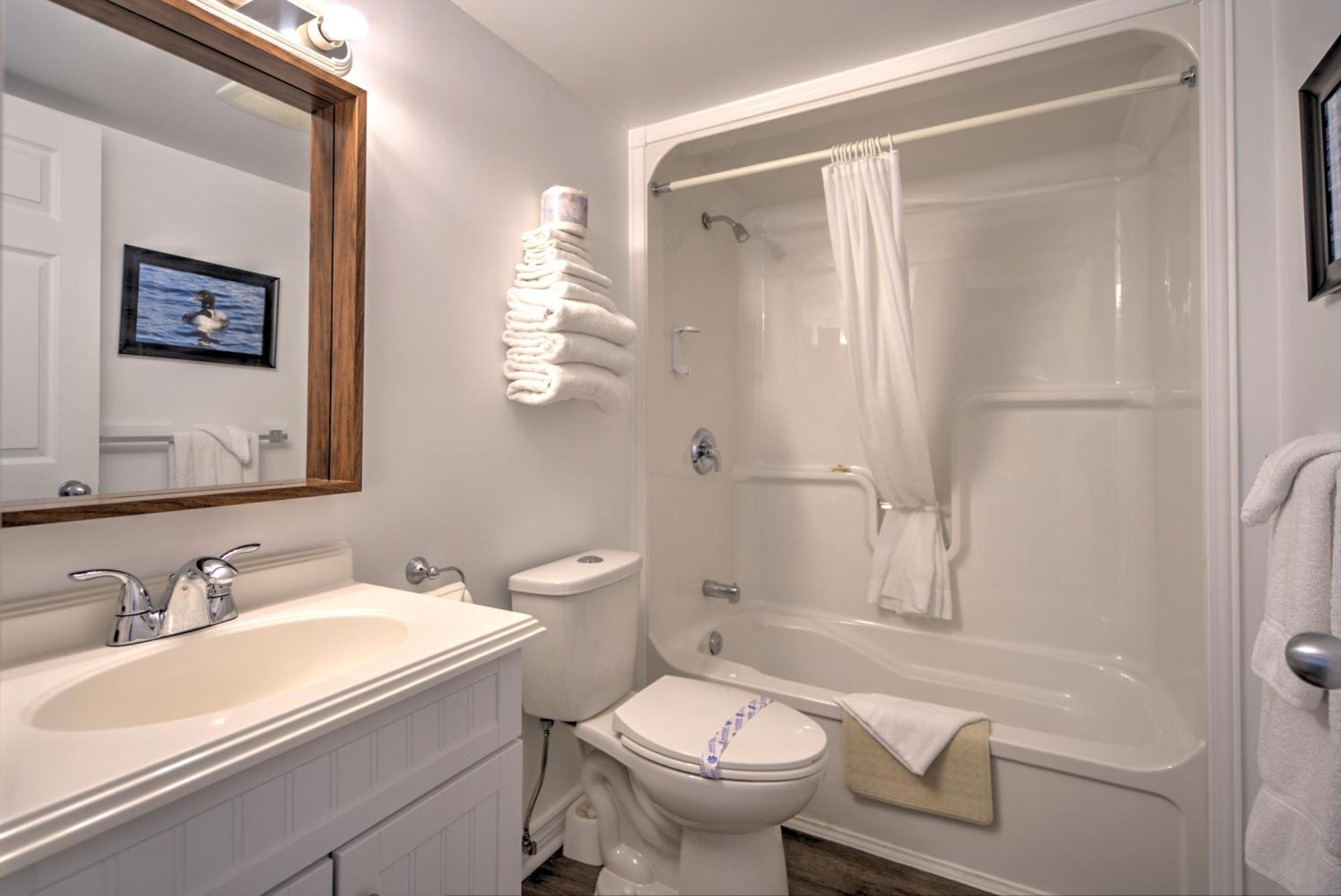 Lakeview Motel Халибертон Экстерьер фото